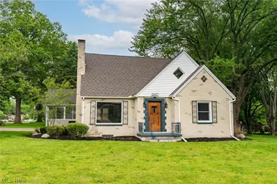 2607 Lakeside Avenue NW, Canton, OH 44708 - Photo 1