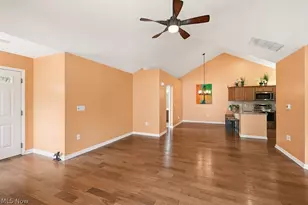 625 Crossings Cir, Tallmadge, OH 44278 - Photo 3