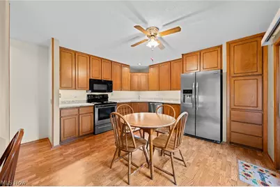 12747 Olympus Way, Strongsville, OH 44149 - Photo 9