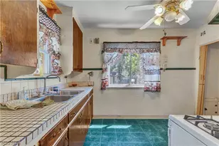 13019 Gilmore Ave, Loveland, OH 44135 - Photo 9