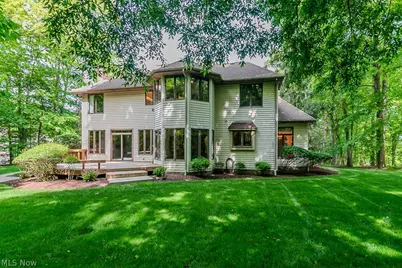 9323 Regency Woods Drive, Kirtland, OH 44094 - Photo 9