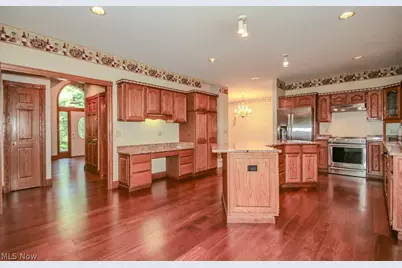 9323 Regency Woods Drive, Kirtland, OH 44094 - Photo 11