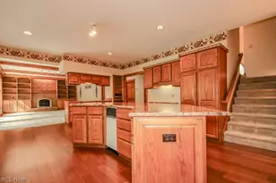 9323 Regency Woods Dr, Kirtland, OH 44094 - Photo 15
