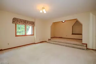 9323 Regency Woods Dr, Kirtland, OH 44094 - Photo 37