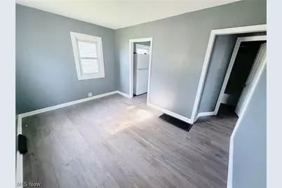 978 Kelly Avenue, Akron, OH 44306 - Photo 5