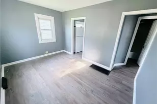978 Kelly Ave, Akron, OH 44306 - Photo 5