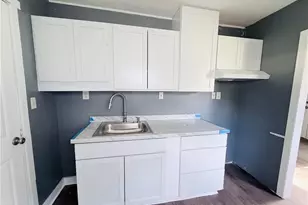 978 Kelly Ave, Akron, OH 44306 - Photo 3