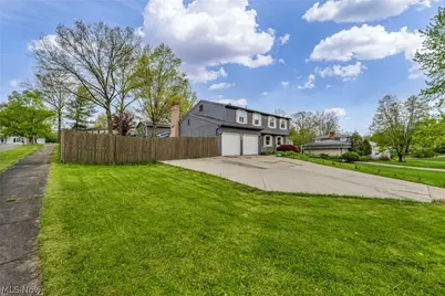 498 Bath Hills Boulevard, Akron, OH 44333 - Photo 5