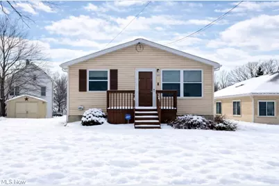 1032 Silvercrest Avenue, Akron, OH 44314 - Photo 1