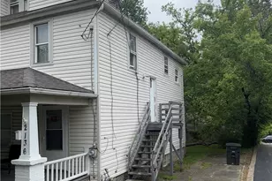 2136 16th St SW, Akron, OH 44314 - Photo 3