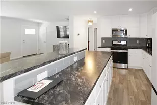 322 Wilson Ave, Port Clinton, OH 43452 - Photo 29