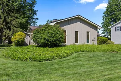 3516 Meadowbrook Drive, Lorain, OH 44053 - Photo 43