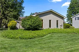 3516 Meadowbrook Dr, Lorain, OH 44053 - Photo 43