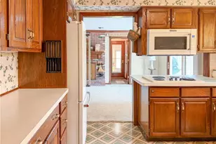 3516 Meadowbrook Dr, Lorain, OH 44053 - Photo 13