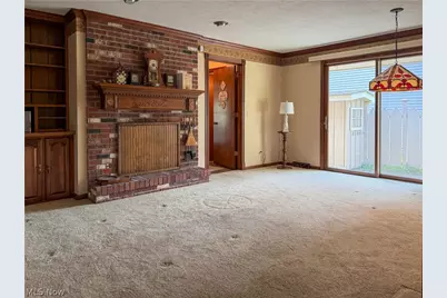 3516 Meadowbrook Drive, Lorain, OH 44053 - Photo 3