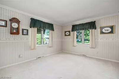 3516 Meadowbrook Drive, Lorain, OH 44053 - Photo 19