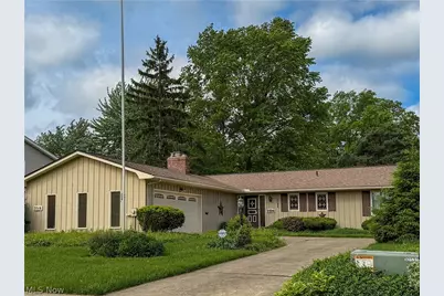 3516 Meadowbrook Drive, Lorain, OH 44053 - Photo 1