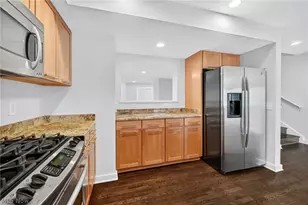 2282 W 5th St, Loveland, OH 44113 - Photo 7