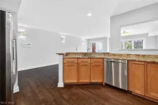 2282 W 5th St, Loveland, OH 44113 - Photo 9