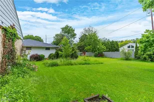 3130 Halsey Dr NE, Warren, OH 44483 - Photo 39