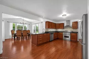 33275 Ambleside Dr, Avon Lake, OH 44012 - Photo 3