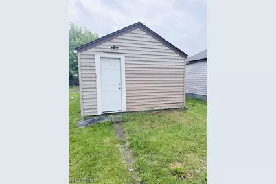 1511 Stark Avenue SW, Canton, OH 44706 - Photo 3