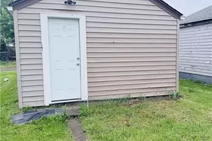 1511 Stark Ave SW, Canton, OH 44706 - Photo 3
