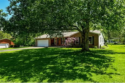 614 N Hidden Valley Road, Cuyahoga Falls, OH 44223 - Photo 3