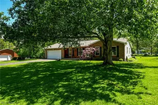 614 N Hidden Valley Rd, Cuyahoga Falls, OH 44223 - Photo 3