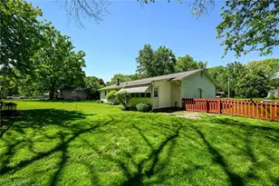 614 N Hidden Valley Rd, Cuyahoga Falls, OH 44223 - Photo 49