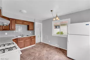 16605 Glenpark Ave, Loveland, OH 44128 - Photo 7