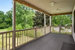 6560 Barton Rd, North Olmsted, OH 44070 - Photo 37