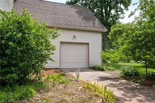 6560 Barton Rd, North Olmsted, OH 44070 - Photo 47