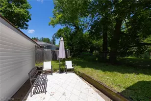 807 Stoner St, Akron, OH 44320 - Photo 3