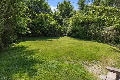 415 Whitely Street, Bridgeport, OH 43912 - Photo 23