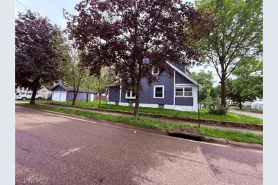 2183 25th Street SW, Akron, OH 44314 - Photo 3
