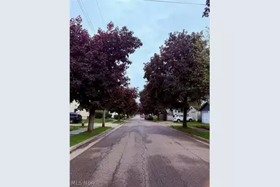2183 25th Street SW, Akron, OH 44314 - Photo 5