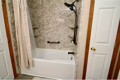 37575 Ocean Reef, Willoughby, OH 44094 - Photo 27
