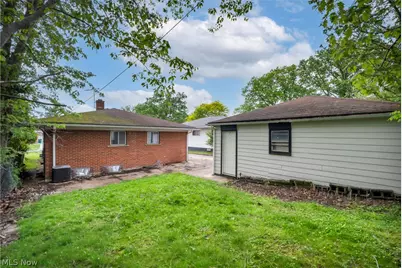 5597 Kenton Avenue, Maple Heights, OH 44137 - Photo 35