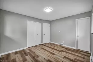 5597 Kenton Ave, Maple Heights, OH 44137 - Photo 17