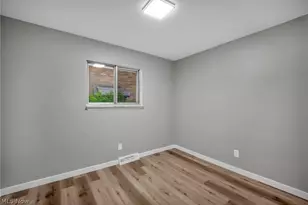 5597 Kenton Ave, Maple Heights, OH 44137 - Photo 15