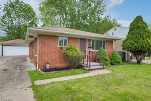 5597 Kenton Ave, Maple Heights, OH 44137 - Photo 3