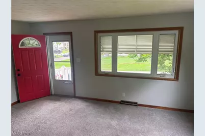 2265 S Hawkins Avenue, Akron, OH 44314 - Photo 11