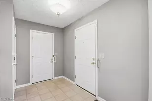 446 Rockledge Ln, Brunswick, OH 44212 - Photo 13