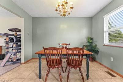 2610 Blenheim Avenue, Alliance, OH 44601 - Photo 9