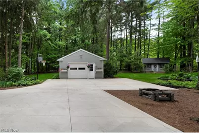 11635 Twin Mills Lane, Chardon, OH 44024 - Photo 5