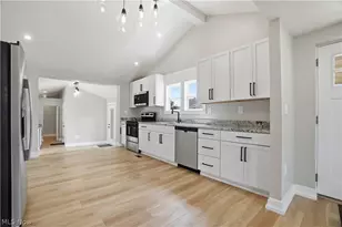 968 Sandusky St, Conneaut, OH 44030 - Photo 7