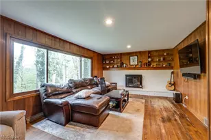 2295 Woodpark Rd, Akron, OH 44333 - Photo 21