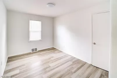 4407 Woodway Avenue, Parma, OH 44134 - Photo 21