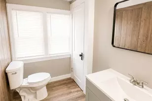4006 E 41st St, Newburgh Heights, OH 44105 - Photo 5